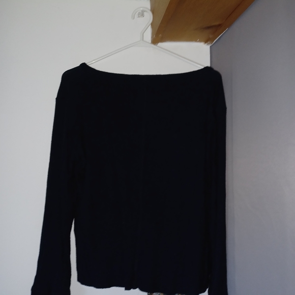 long sleeve shirt - Picture 2 of 3